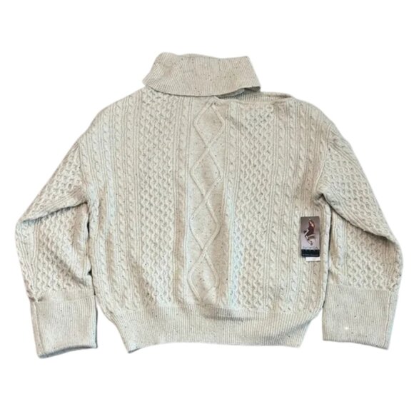 sofia by sofia vergara Sweaters - NWT Sofia Vergara Champagne Shoulder Cutout Turtleneck Sweater - Size L